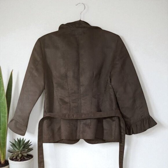 Nygard ruffled Jacket - Picture 2 of 7
